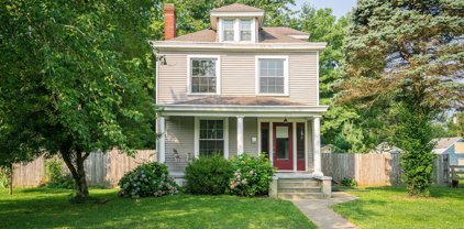 206 Chestnut Ave, La Grange