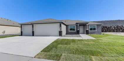 6162 W 32nd Ct, Kennewick