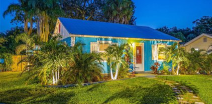 1999 N Betty Lane, Clearwater