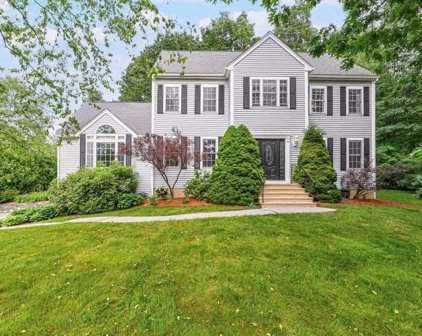 20-D Farmington Dr, Shrewsbury