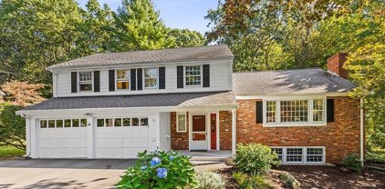 41 Foxhill Rd, Framingham