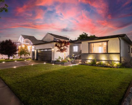 3938 Thornburgh Place, Torrance