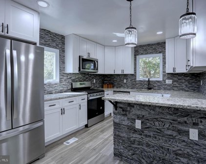 7203 Johnnycake Rd, Catonsville
