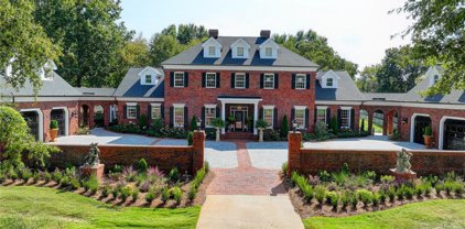 555 Tullamore Way, Milton