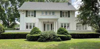 753 N Elm Street, Cresco