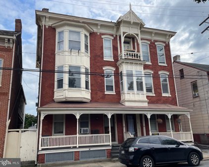 470-472 W Philadelphia St W, York