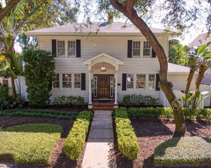2365 Woodlawn Circle E, St Petersburg