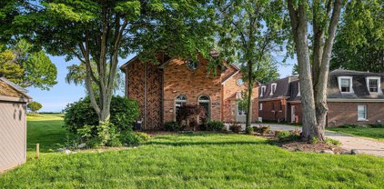 48556 Harbor, Chesterfield Twp