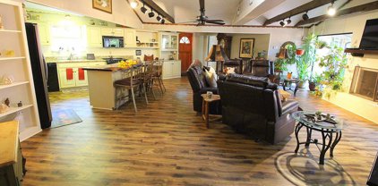 307 Rosewood Drive, Hideaway