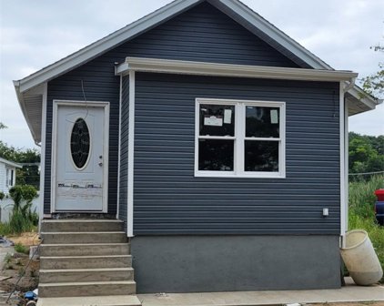 1 Broadway, Howard Beach