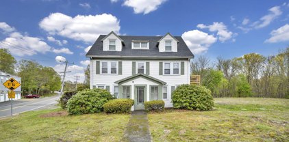 222 N Main St, Sharon