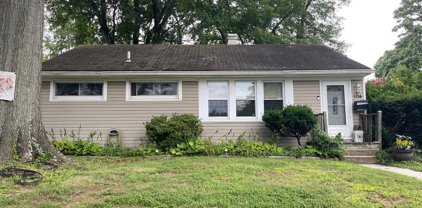 1214 Highwood Rd, Rockville