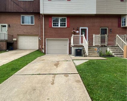 912 Pittsburgh St, N Versailles