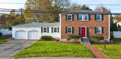 191 Colwell Drive, Dedham