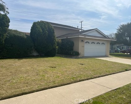 16818 Olive Street, Fountain Valley