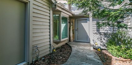 7 Saratoga Court, Beachwood