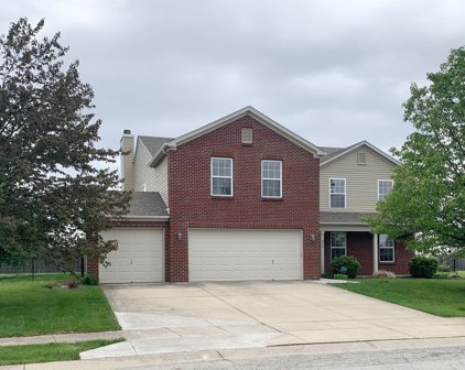 880 Stonehenge Way, Brownsburg