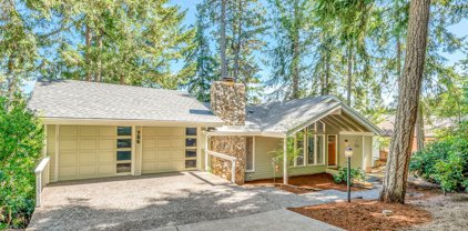 786 BROOKSIDE DR, Eugene