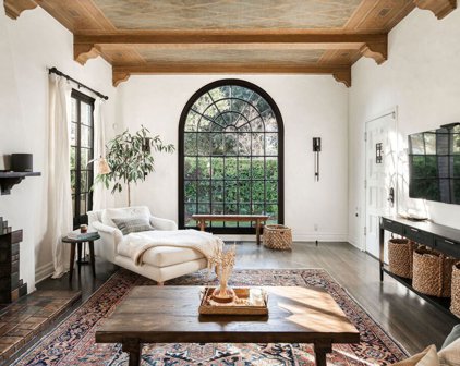 4140 Bakman Avenue, Studio City