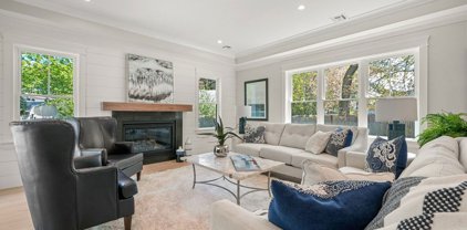 27 Porter Road, Natick