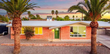 6834 E New Hampshire, Tucson