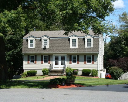 4 Crestwood Drive Unit 4, Northborough