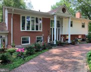 2412 Carey Ln, Vienna image