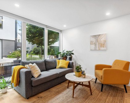 649 E 3rd Street Unit 104, North Vancouver