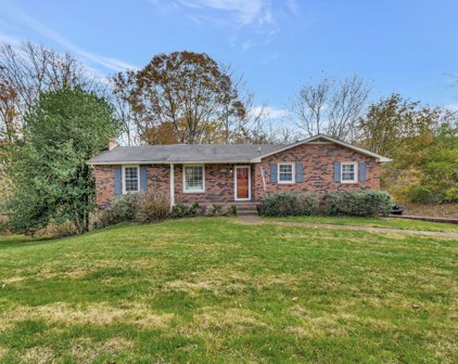 1843 Lake Rd, Greenbrier