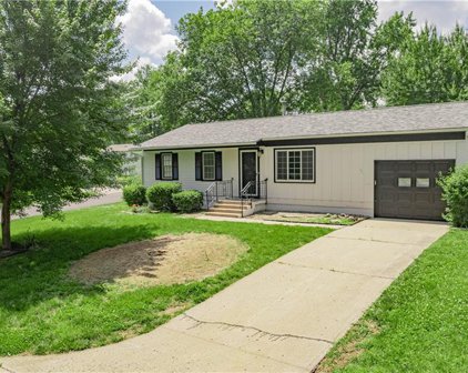 1310 N Viking Drive, Independence