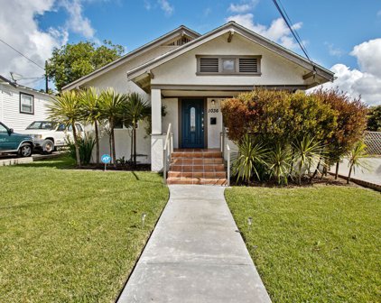 1036 W 1st St, San Pedro