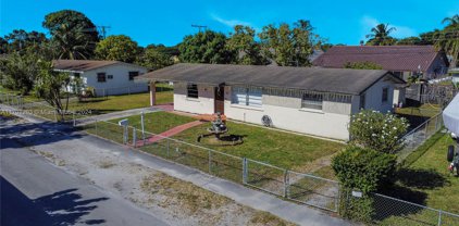 75 W 36th Pl, Hialeah