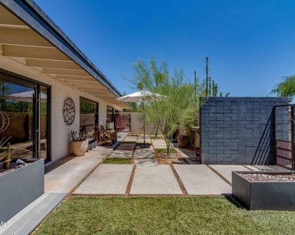 5012 N 71st Place, Paradise Valley