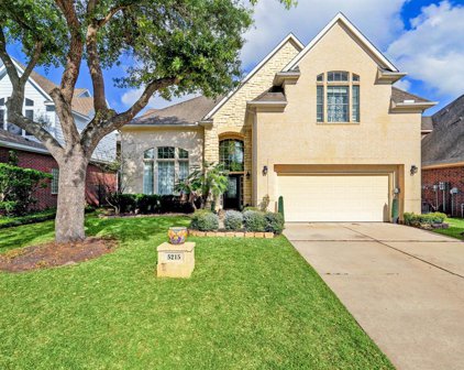 5215 Weatherstone Circle, Sugar Land