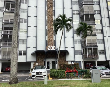 200 Diplomat Pkwy Unit #719, Hallandale Beach