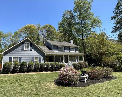2151 Dawn Court, Suwanee