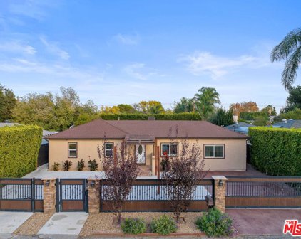 8448 Calvin Avenue, Northridge
