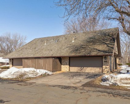 17860 Tioga Trail, Minnetonka