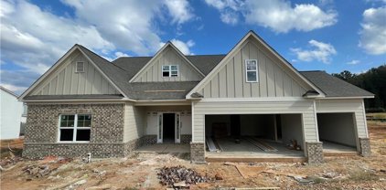 191 Parkers Place, Hoschton