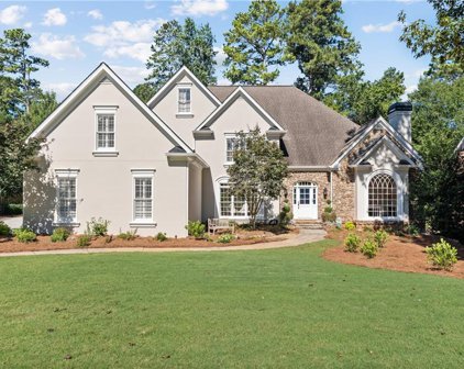 460 Newport Heights, Alpharetta