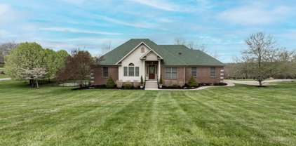 7408 Royal Oak Dr, Crestwood