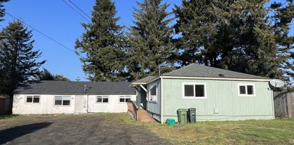 436/430 S WASSON ST, Coos Bay