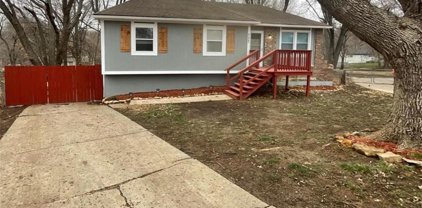 727 NW Devonshire Place, Blue Springs