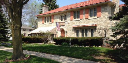 1200 East Glendale Avenue Unit 1204, Shorewood