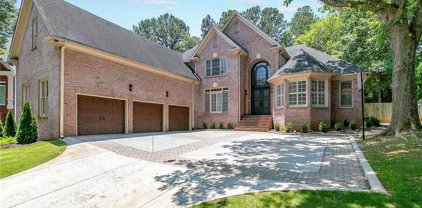 325 Sharpe Lane, Alpharetta