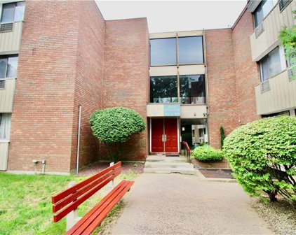 904 High Path Road Unit 904, Windsor