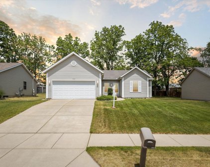 2325 Oakbrook Drive, South Bend