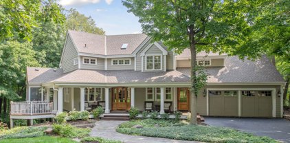 6231 Hummingbird Road, Chanhassen