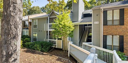 125 Warm Springs Circle, Roswell
