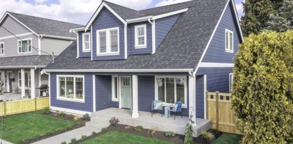 511 2nd Avenue NE, Puyallup